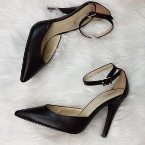 Colin Stuart | Dark Brown Pumps
